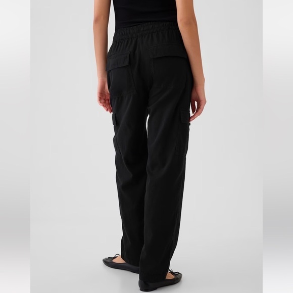 NWT GAP Twill Easy Cargo Pants – TALL, L, Black – Supersoft Cotton-Tencel™ Blend - Picture 2 of 7
